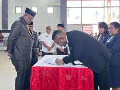 286 Pejabat Baru Pemkab Mimika Dilantik Bupati Johannes Rettob