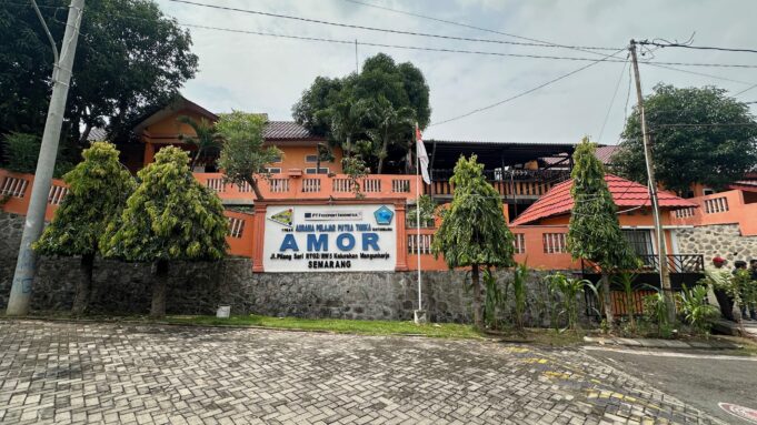 Menembus Batas dari Kamar Kost hingga Mencetak Generasi Emas Papua