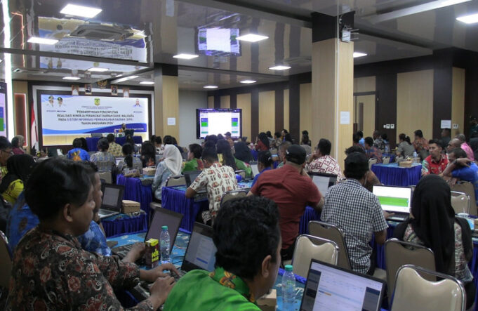 Menakar Digitalisasi Tata Kelola Mimika lewat SIPD dan E-Walidata