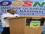 Wakil Bupati Emanuel Kemong