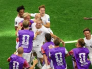 Gol Telat Erling Haaland Antar Norwegia Tantang Brasil di 16 Besar