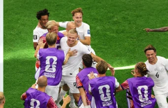 Gol Telat Erling Haaland Antar Norwegia Tantang Brasil di 16 Besar